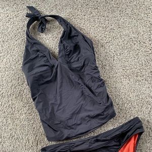 Athleta halter tankini swim top size med